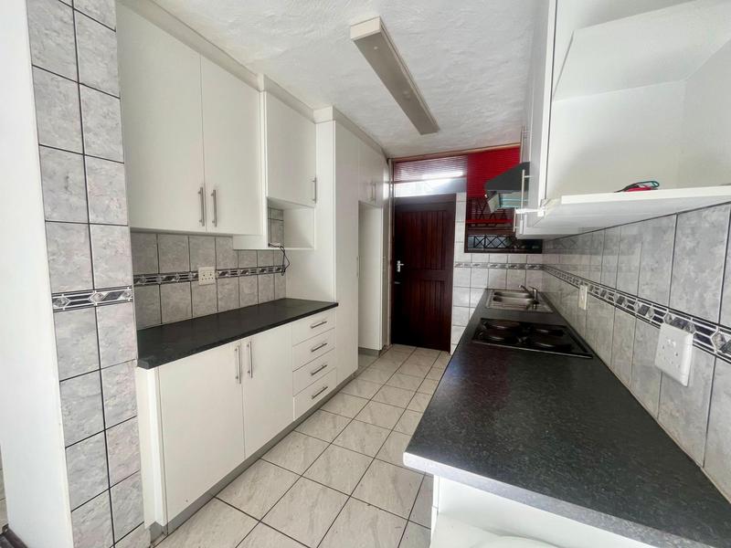 To Let 3 Bedroom Property for Rent in Margate KwaZulu-Natal