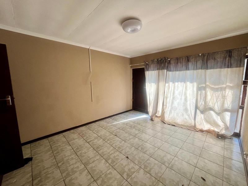 To Let 3 Bedroom Property for Rent in Margate KwaZulu-Natal