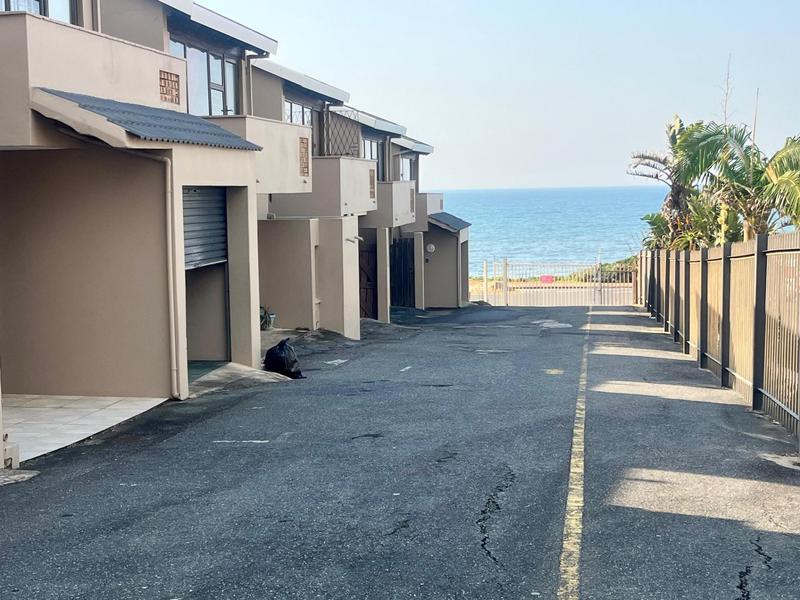 To Let 3 Bedroom Property for Rent in Margate KwaZulu-Natal
