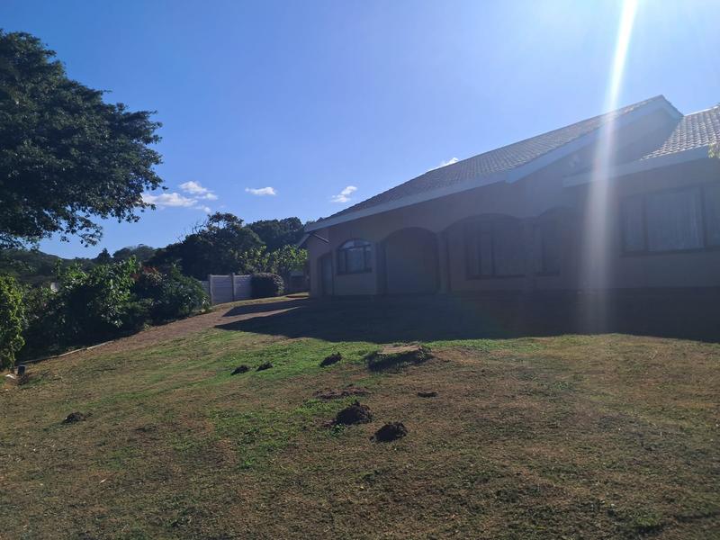 4 Bedroom Property for Sale in Sea Park KwaZulu-Natal