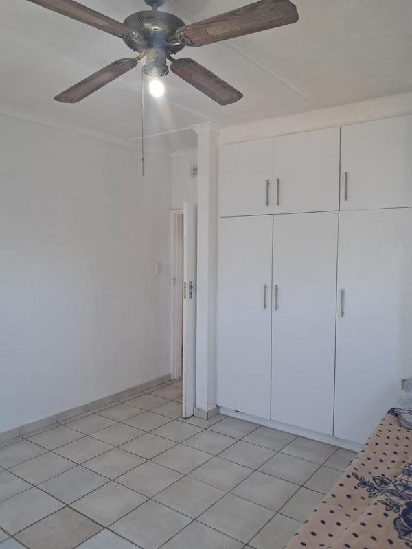 4 Bedroom Property for Sale in Sea Park KwaZulu-Natal