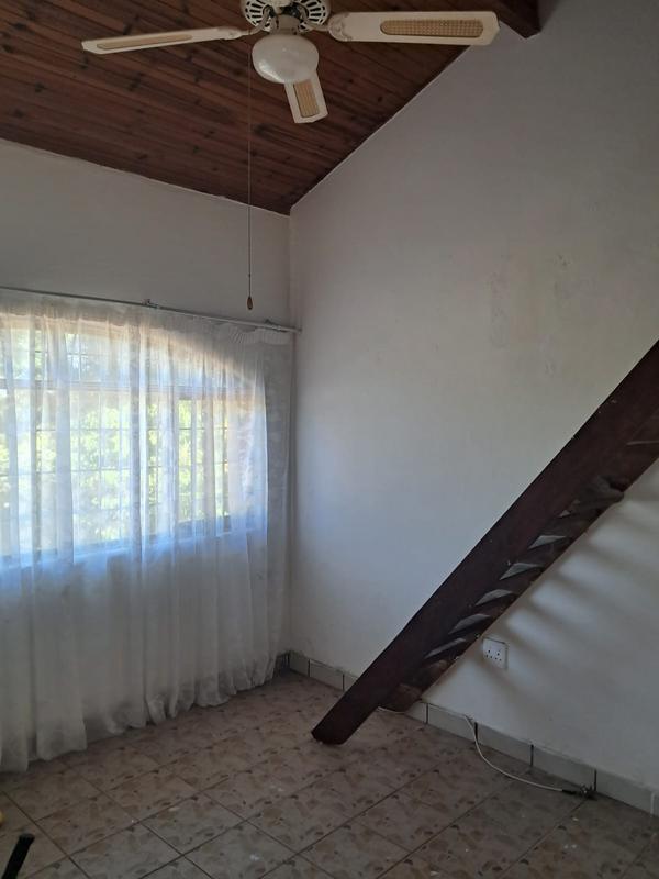 4 Bedroom Property for Sale in Sea Park KwaZulu-Natal
