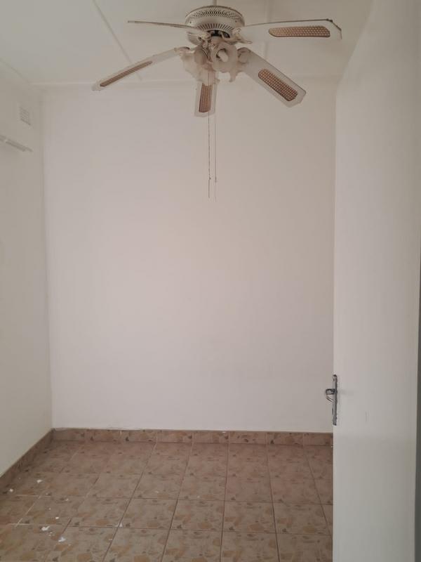 4 Bedroom Property for Sale in Sea Park KwaZulu-Natal
