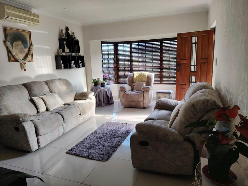 3 Bedroom Property for Sale in Queensburgh KwaZulu-Natal