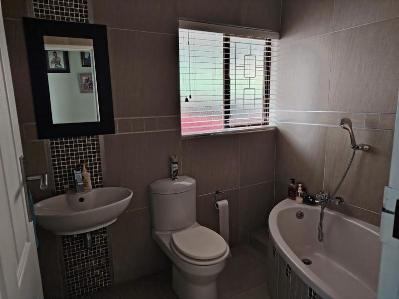 3 Bedroom Property for Sale in Queensburgh KwaZulu-Natal