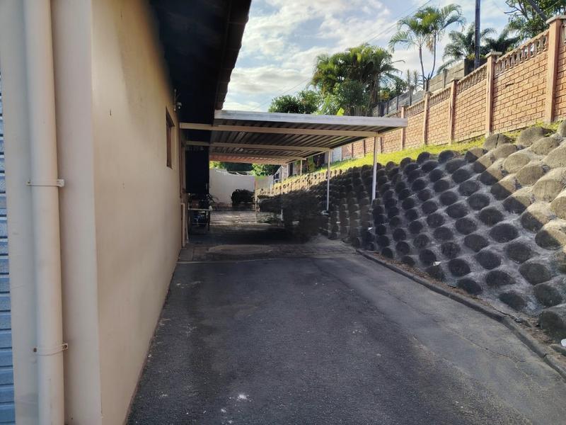 3 Bedroom Property for Sale in Queensburgh KwaZulu-Natal