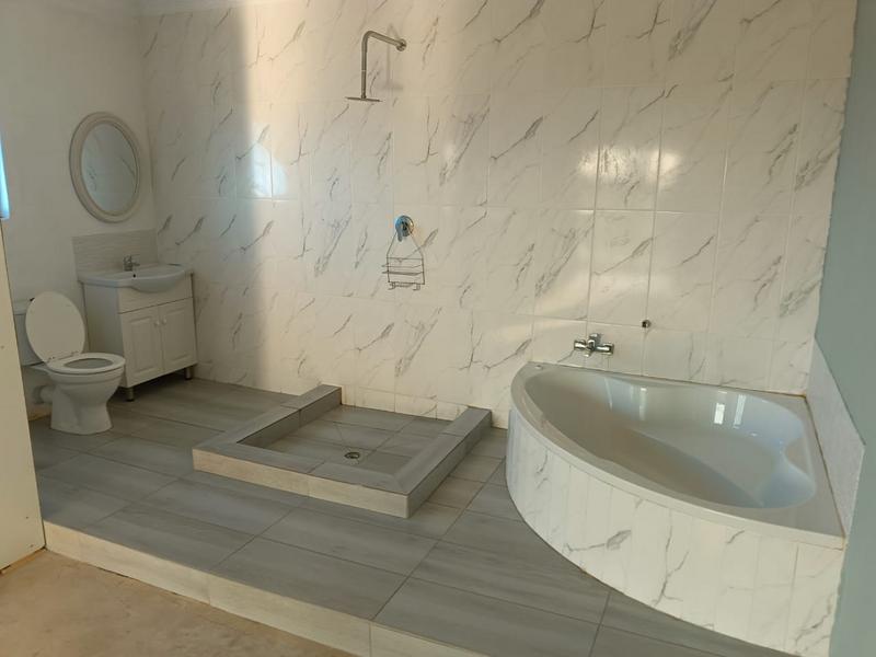 To Let 3 Bedroom Property for Rent in Bluff KwaZulu-Natal