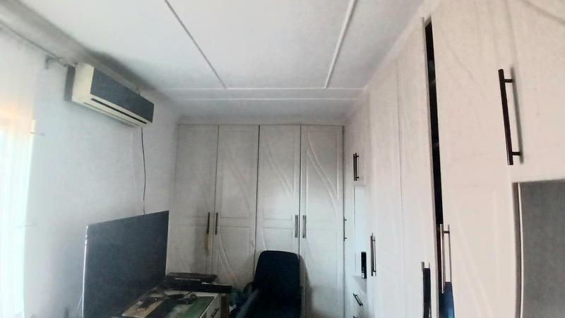 4 Bedroom Property for Sale in Shallcross KwaZulu-Natal