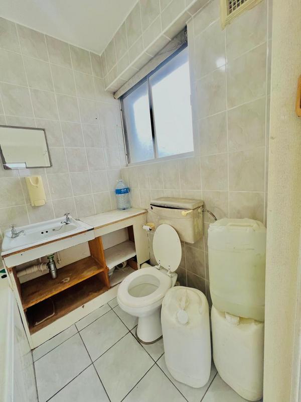 To Let 2 Bedroom Property for Rent in Athlone Park KwaZulu-Natal