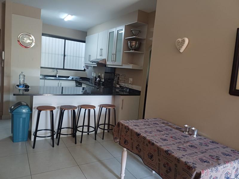 2 Bedroom Property for Sale in Umhlanga Rocks KwaZulu-Natal