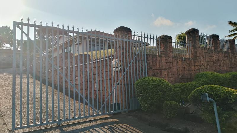 3 Bedroom Property for Sale in Dawncrest KwaZulu-Natal