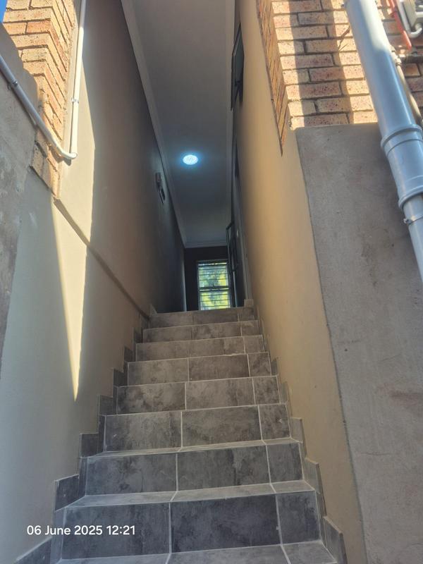 To Let 2 Bedroom Property for Rent in Chatsworth KwaZulu-Natal