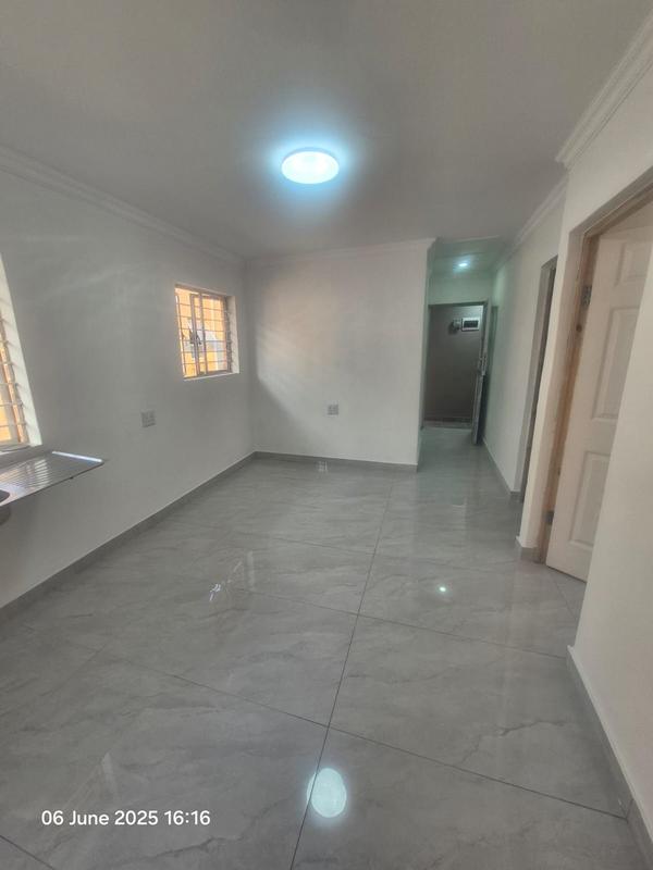 To Let 2 Bedroom Property for Rent in Chatsworth KwaZulu-Natal