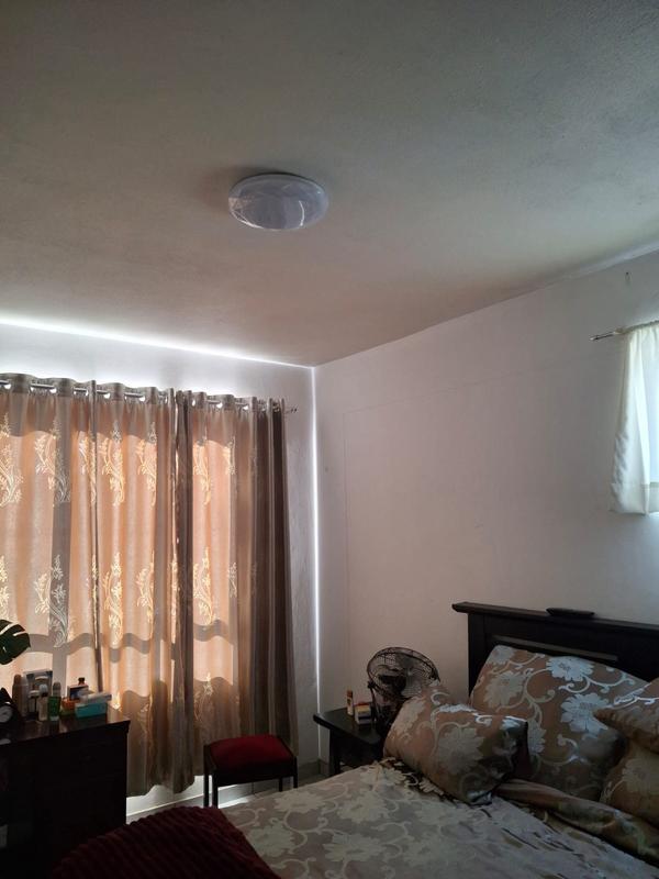2 Bedroom Property for Sale in Queensburgh KwaZulu-Natal
