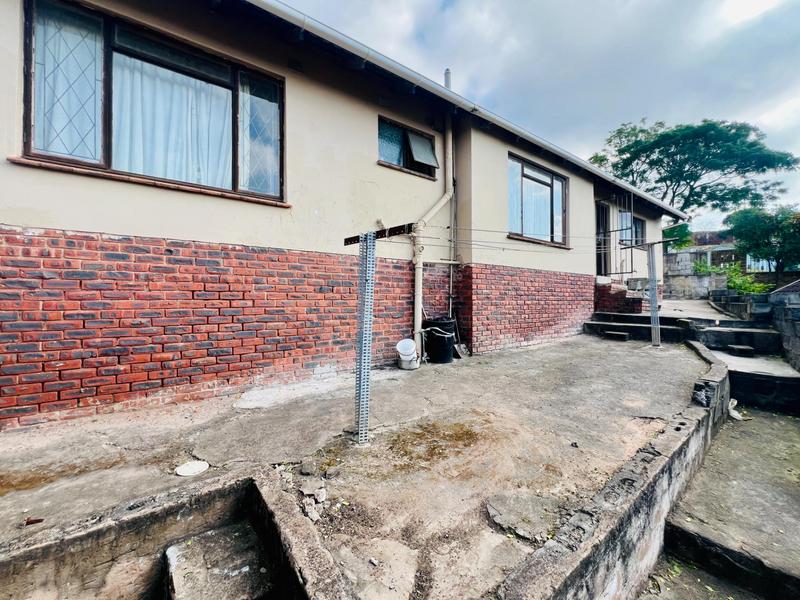 4 Bedroom Property for Sale in Kwandengezi KwaZulu-Natal