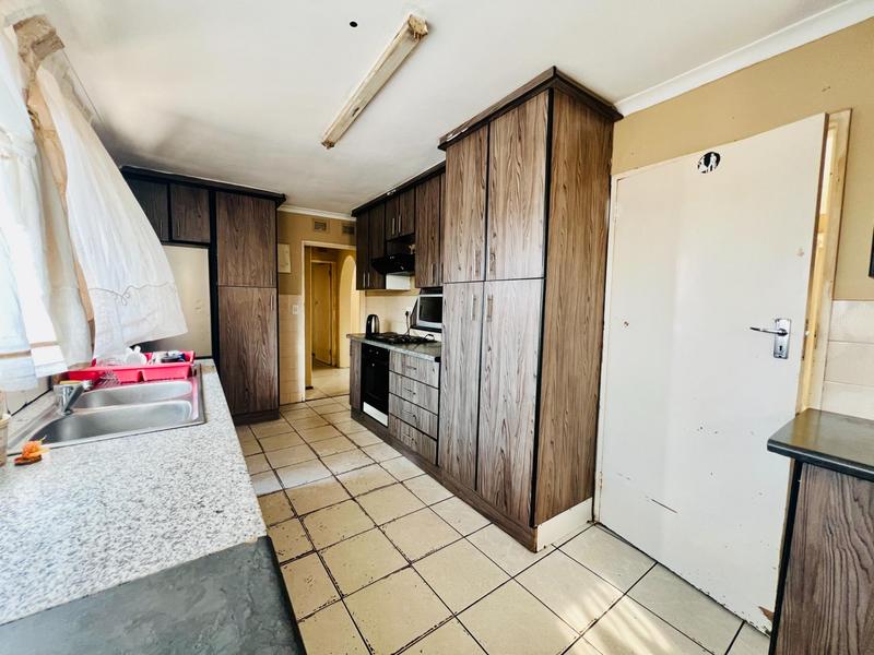 4 Bedroom Property for Sale in Kwandengezi KwaZulu-Natal