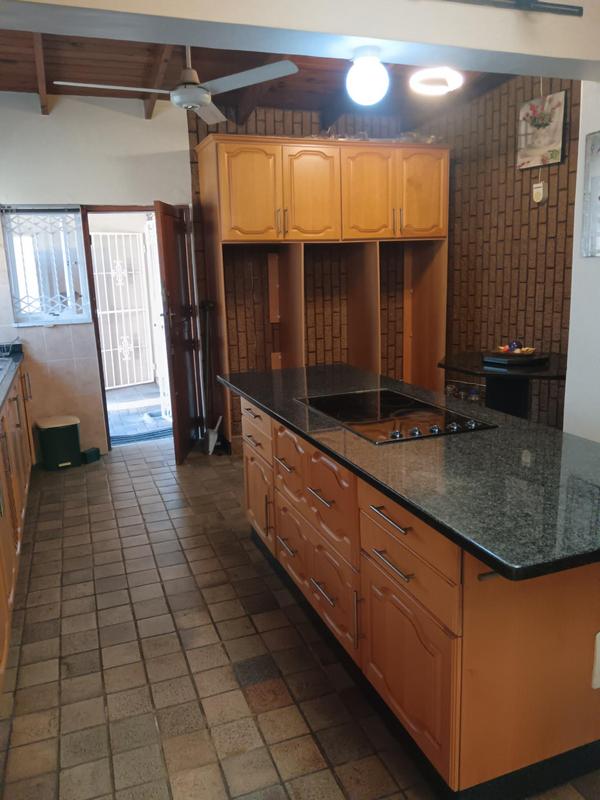 To Let 3 Bedroom Property for Rent in Glenwood KwaZulu-Natal