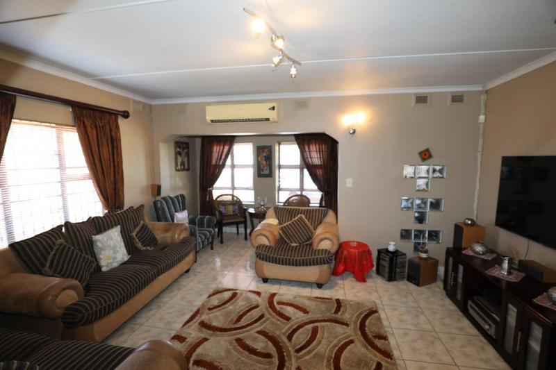 3 Bedroom Property for Sale in Isipingo Beach KwaZulu-Natal