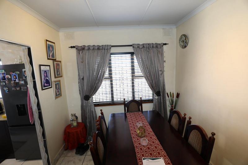 3 Bedroom Property for Sale in Isipingo Beach KwaZulu-Natal