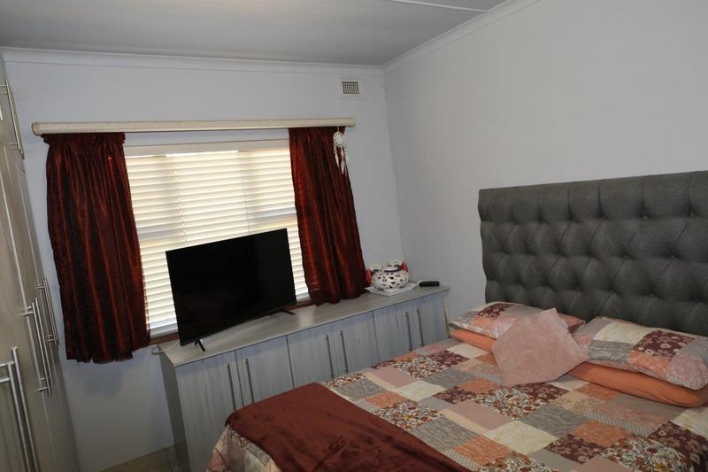 3 Bedroom Property for Sale in Isipingo Beach KwaZulu-Natal