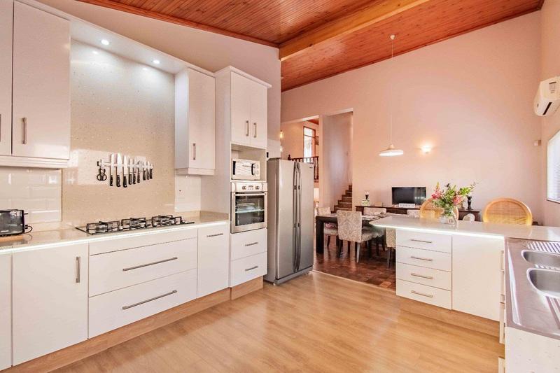 4 Bedroom Property for Sale in Reservoir Hills KwaZulu-Natal
