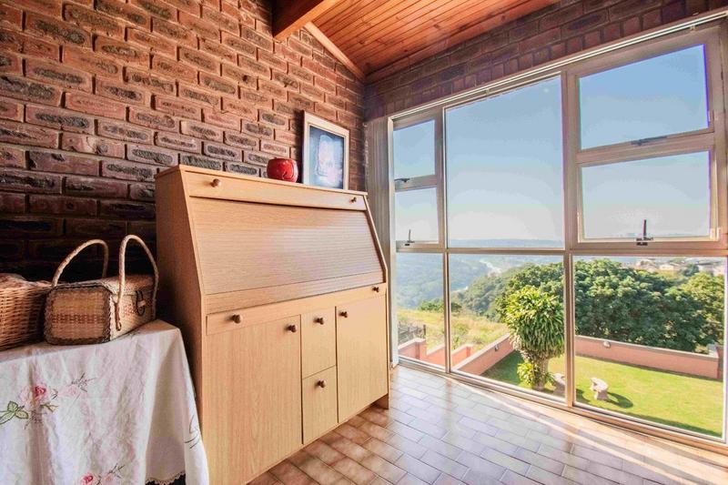 4 Bedroom Property for Sale in Reservoir Hills KwaZulu-Natal
