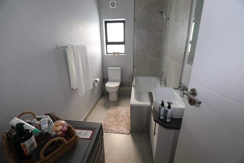 2 Bedroom Property for Sale in Hillcrest Park KwaZulu-Natal