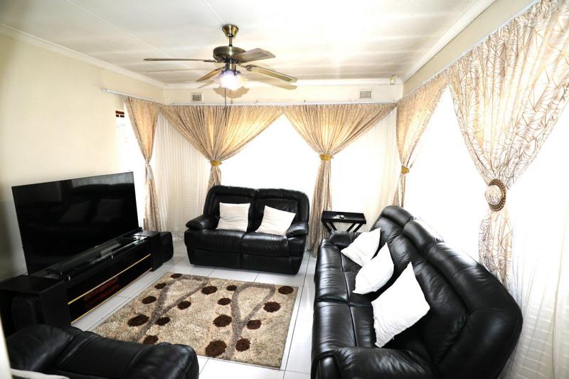 4 Bedroom Property for Sale in Motalabad KwaZulu-Natal