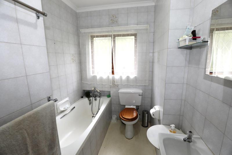 3 Bedroom Property for Sale in Waterfall KwaZulu-Natal