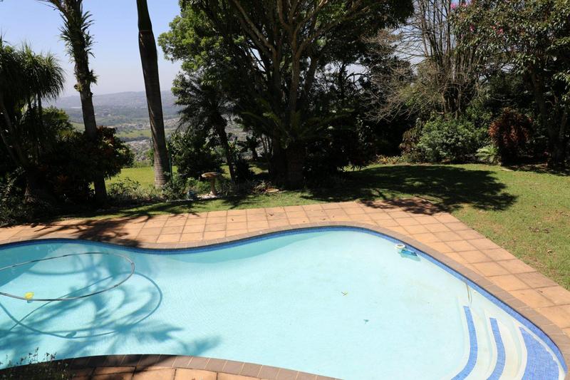 6 Bedroom Property for Sale in Winston Park KwaZulu-Natal