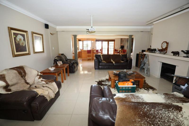 6 Bedroom Property for Sale in Winston Park KwaZulu-Natal