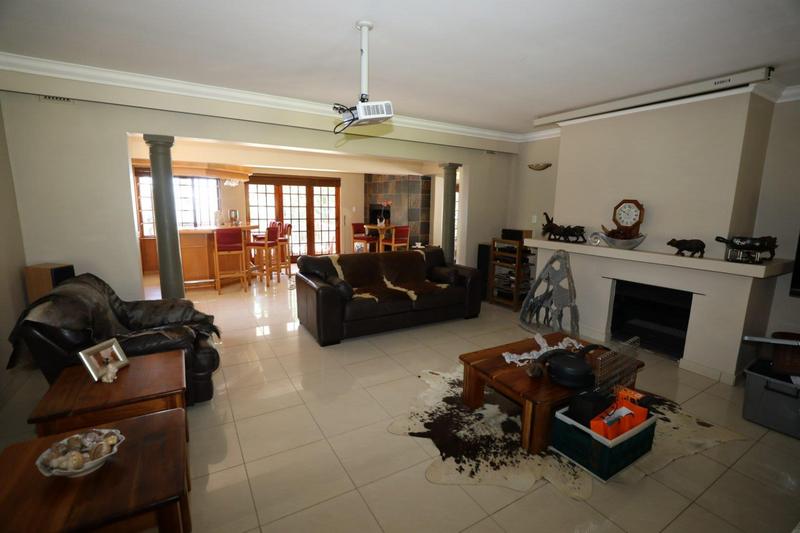 6 Bedroom Property for Sale in Winston Park KwaZulu-Natal