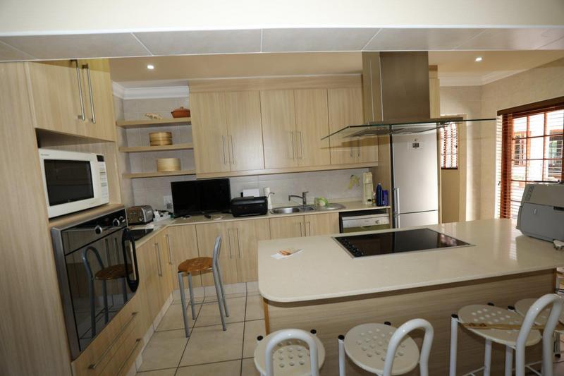 6 Bedroom Property for Sale in Winston Park KwaZulu-Natal