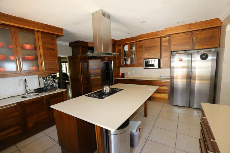 6 Bedroom Property for Sale in Winston Park KwaZulu-Natal