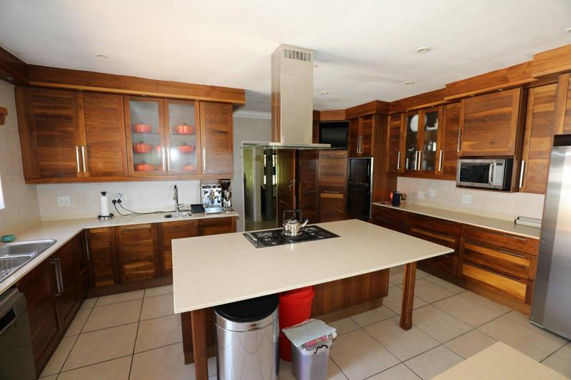 6 Bedroom Property for Sale in Winston Park KwaZulu-Natal