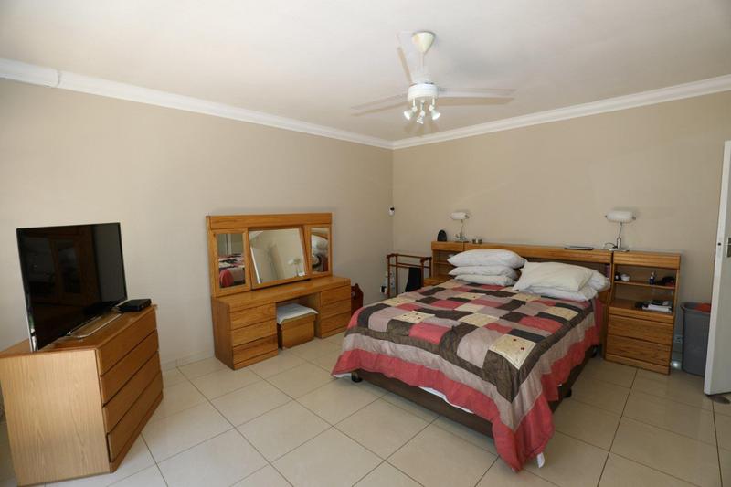 6 Bedroom Property for Sale in Winston Park KwaZulu-Natal