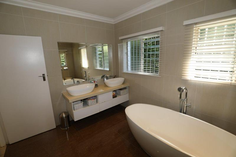 6 Bedroom Property for Sale in Winston Park KwaZulu-Natal