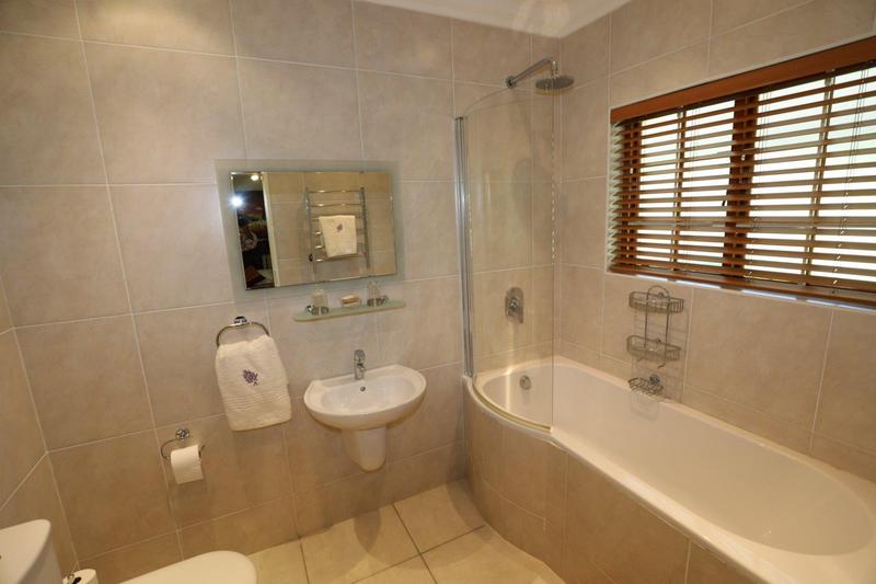 6 Bedroom Property for Sale in Winston Park KwaZulu-Natal