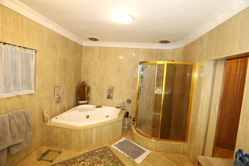 4 Bedroom Property for Sale in Winston Park KwaZulu-Natal