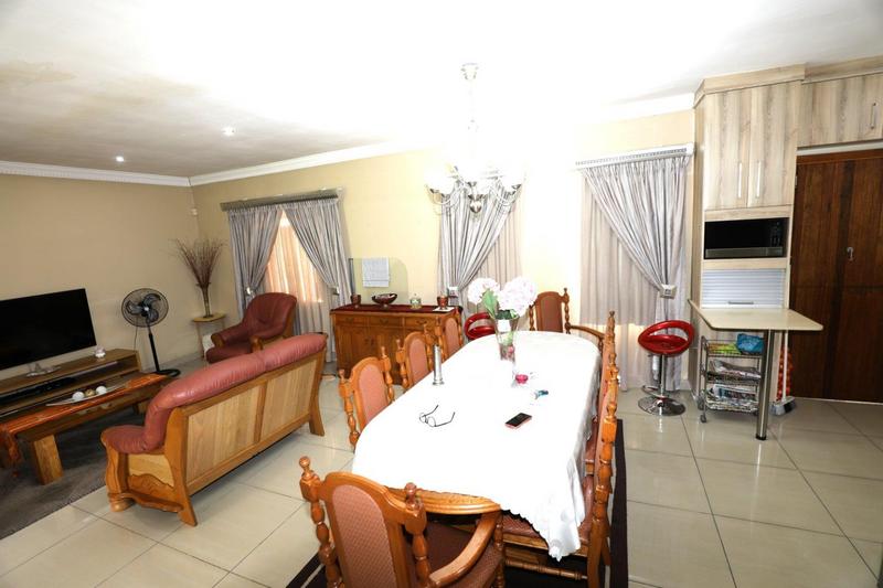 4 Bedroom Property for Sale in Duffs Road KwaZulu-Natal