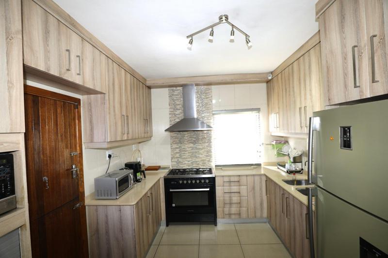 4 Bedroom Property for Sale in Duffs Road KwaZulu-Natal