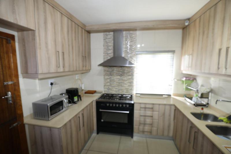 4 Bedroom Property for Sale in Duffs Road KwaZulu-Natal