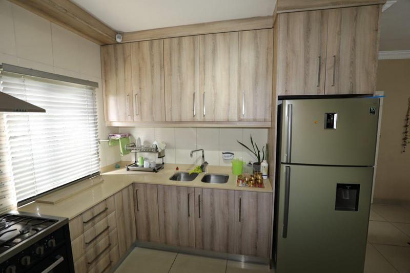 4 Bedroom Property for Sale in Duffs Road KwaZulu-Natal
