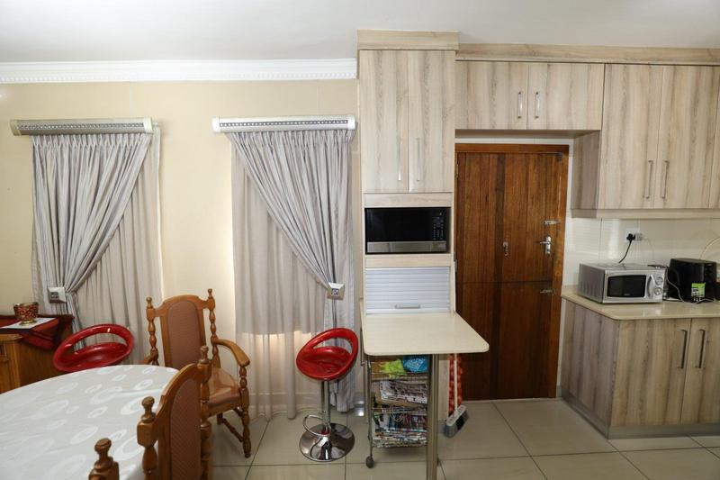 4 Bedroom Property for Sale in Duffs Road KwaZulu-Natal