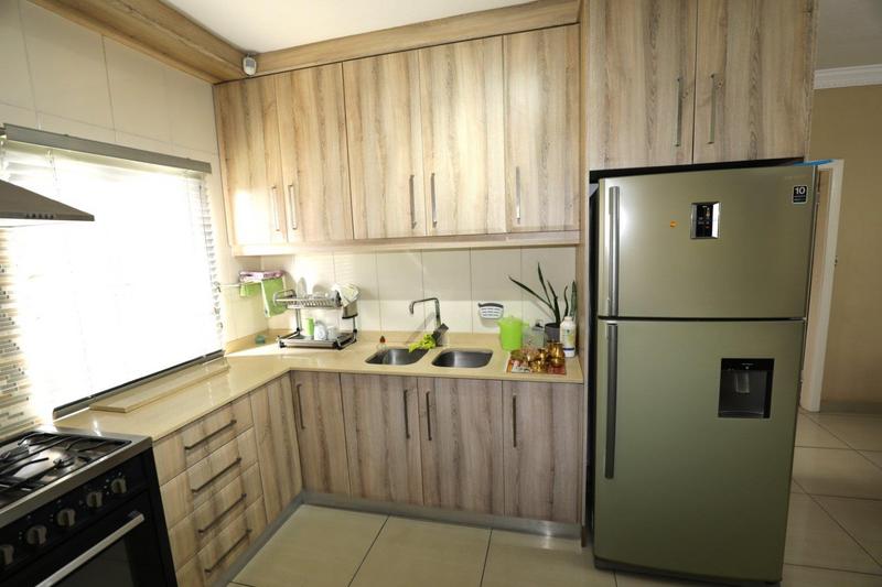 4 Bedroom Property for Sale in Duffs Road KwaZulu-Natal