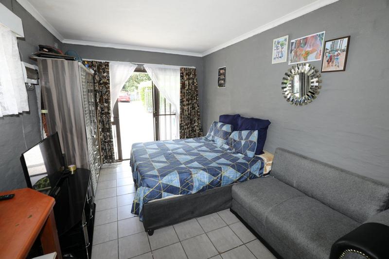 7 Bedroom Property for Sale in New Germany KwaZulu-Natal