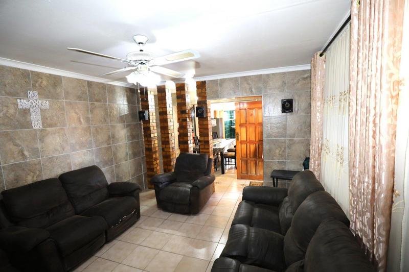3 Bedroom Property for Sale in Newlands West KwaZulu-Natal