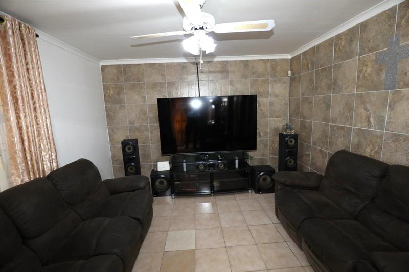 3 Bedroom Property for Sale in Newlands West KwaZulu-Natal