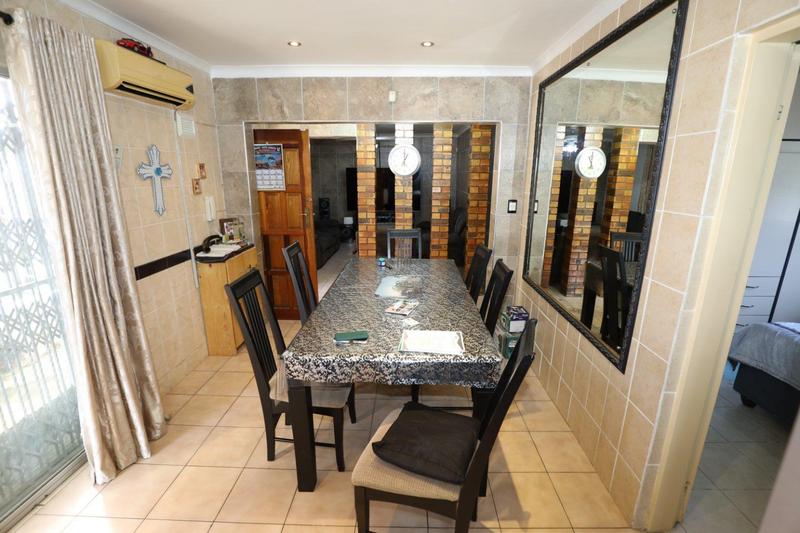3 Bedroom Property for Sale in Newlands West KwaZulu-Natal