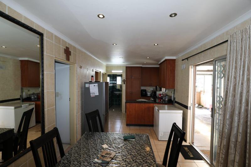 3 Bedroom Property for Sale in Newlands West KwaZulu-Natal